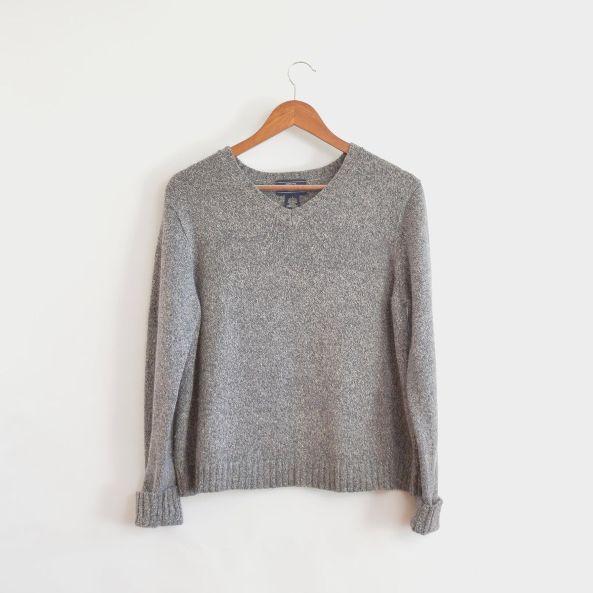 salt and pepper cropped v-neck sweater