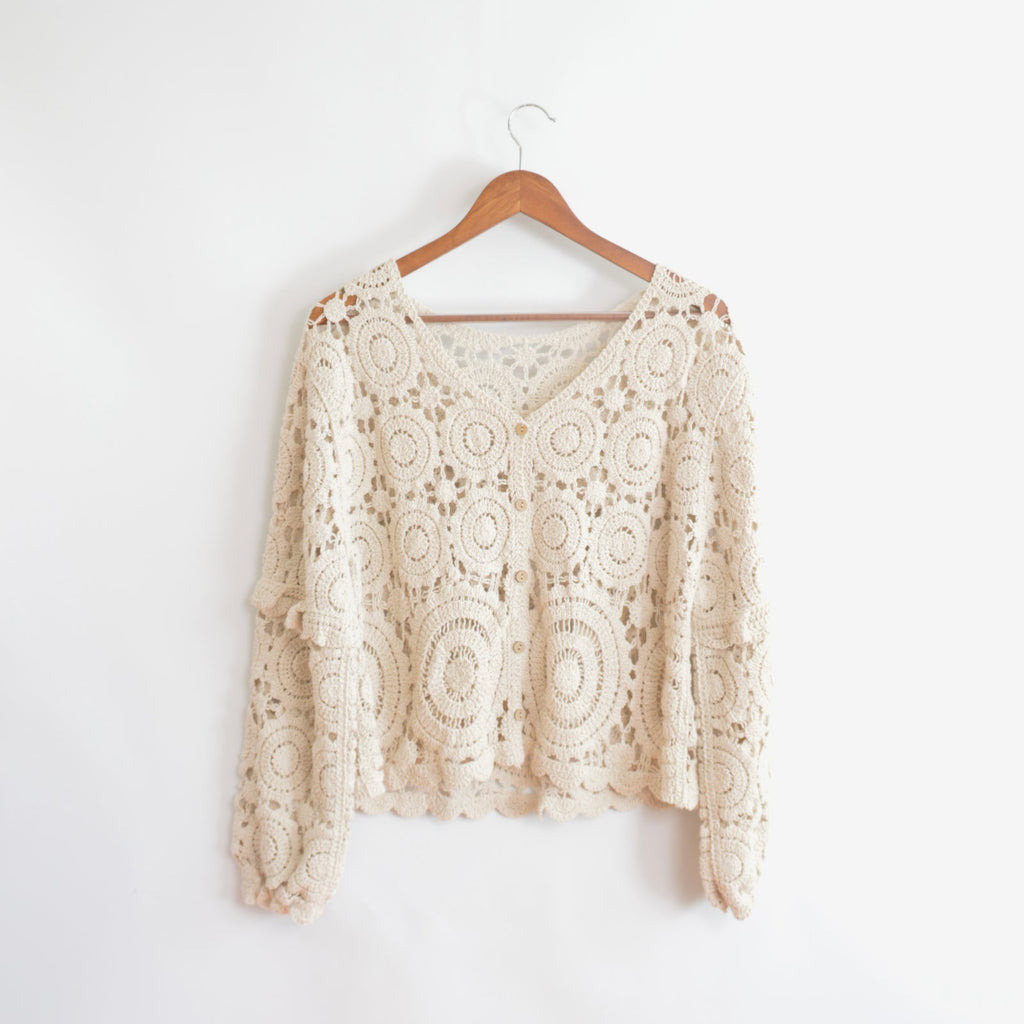 amazing taupy cream cropped crochet cardigan