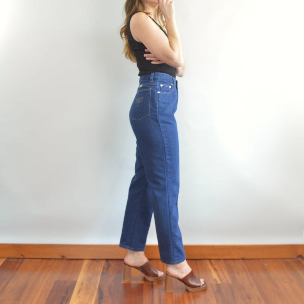 dark wash cowboy style high waisted seamed straight leg sheplers denim