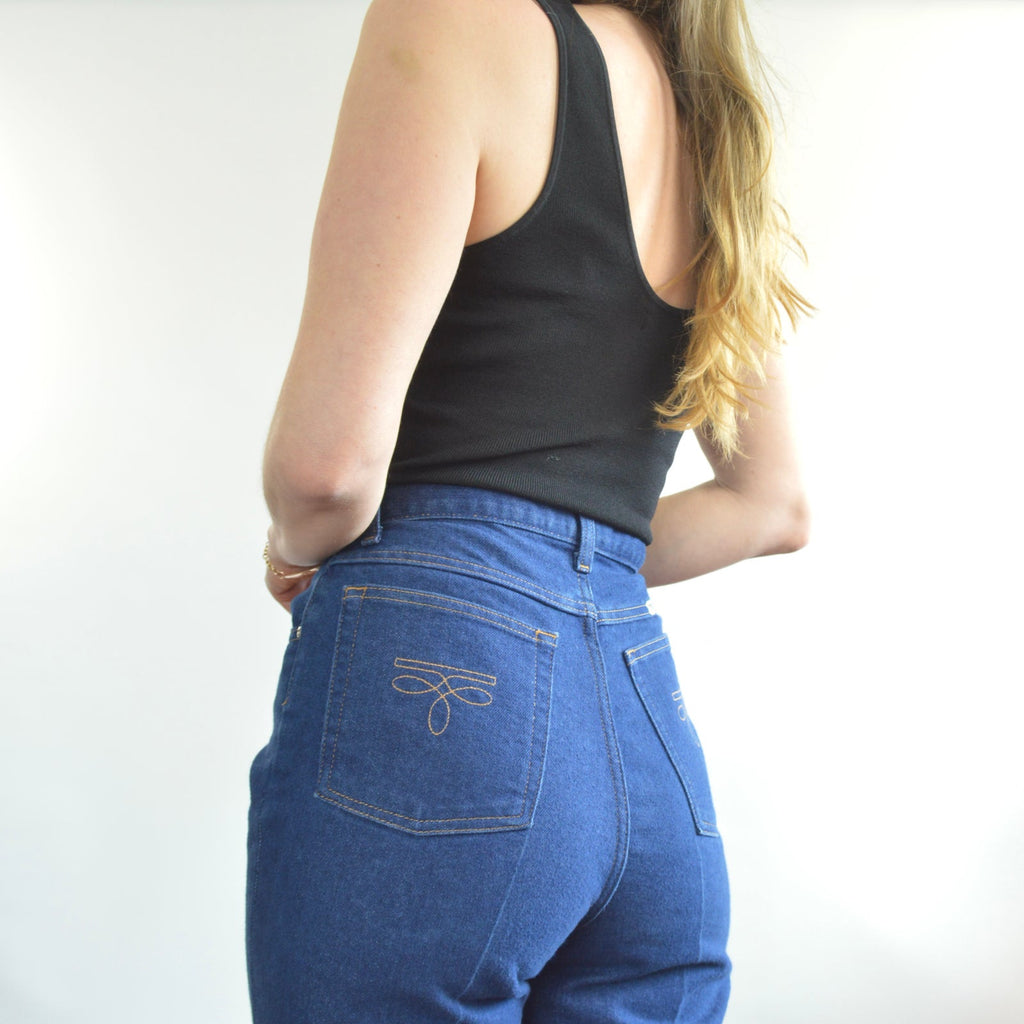 dark wash cowboy style high waisted seamed straight leg sheplers denim