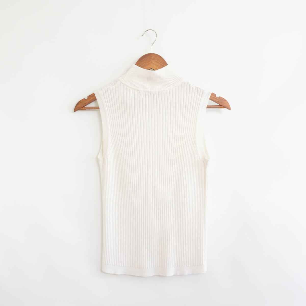 white stag white knit mock neck tank with argyle detail