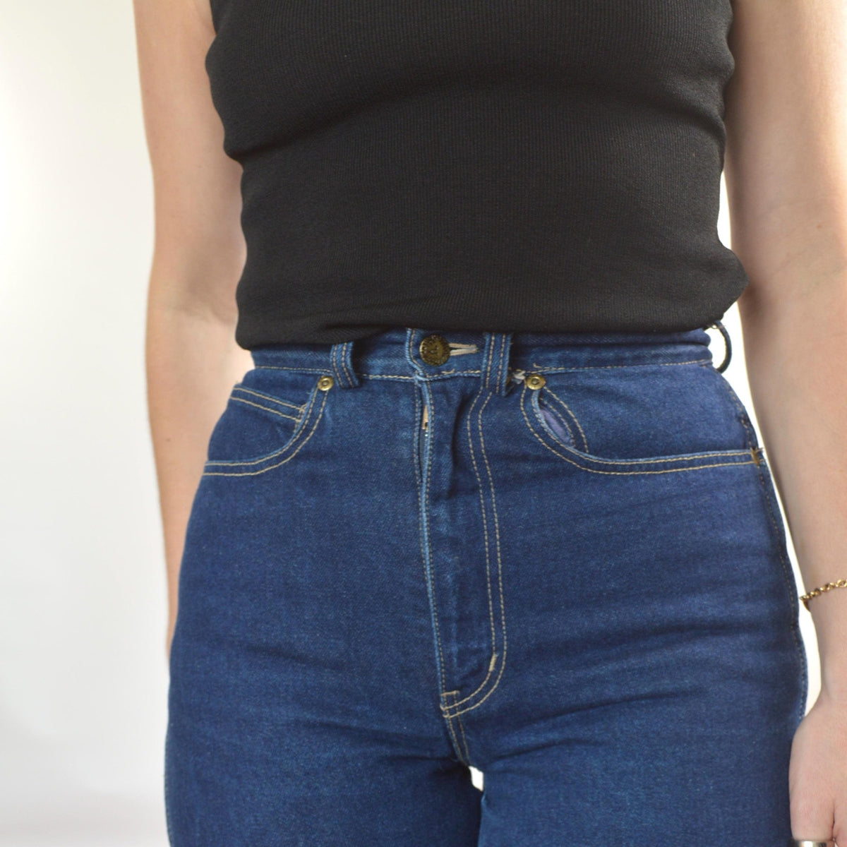 27 x 32.5 high rise dark wash straight wide leg vintage anne klein denim
