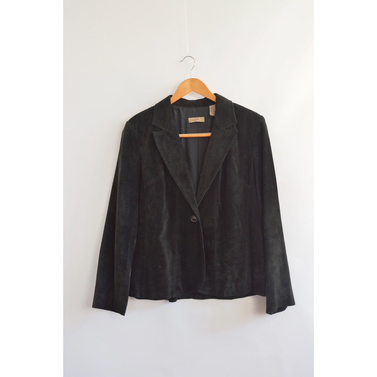pure suede leather black slightly cropped single button jacket