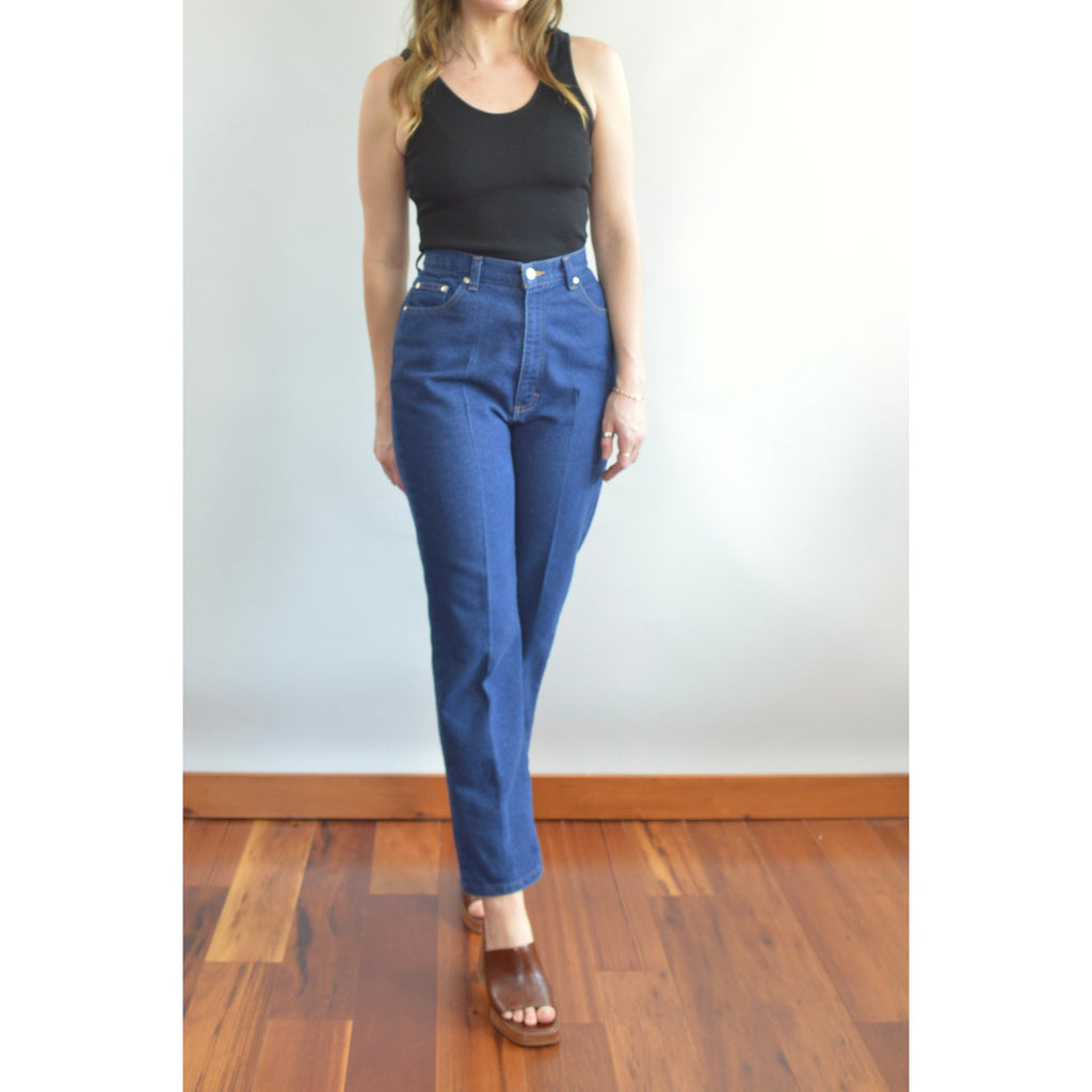 dark wash cowboy style high waisted seamed straight leg sheplers denim