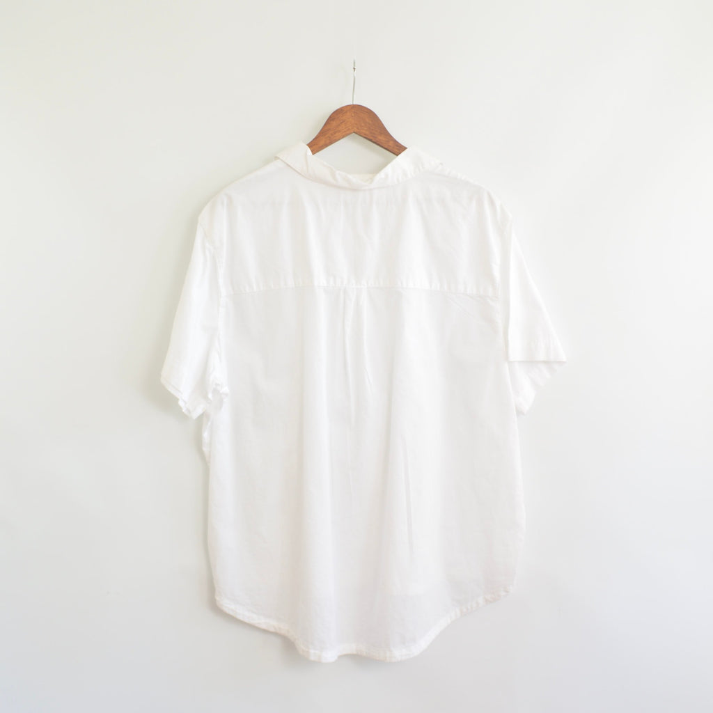 boxy cut 100% cotton white button down top
