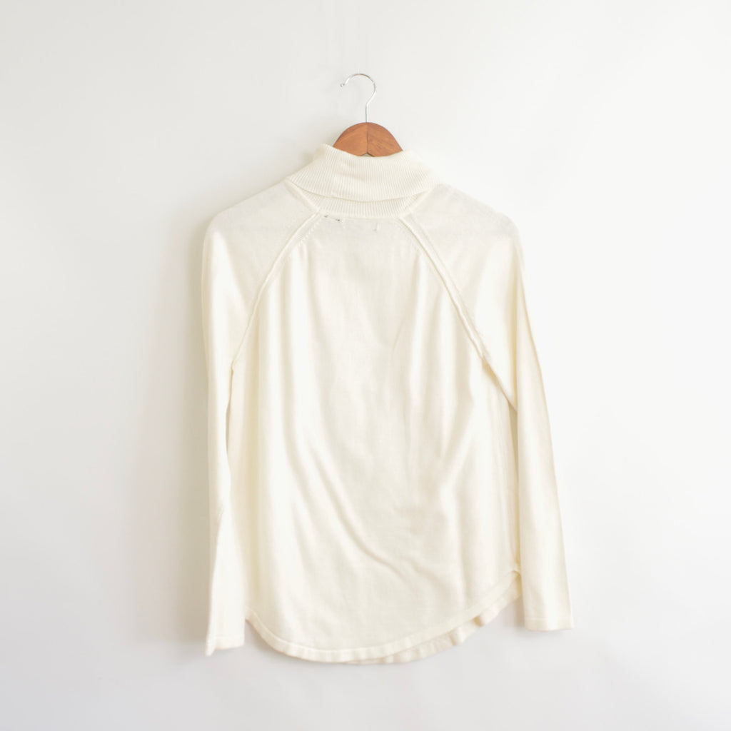 simple thin cream curved hem turtleneck sweater