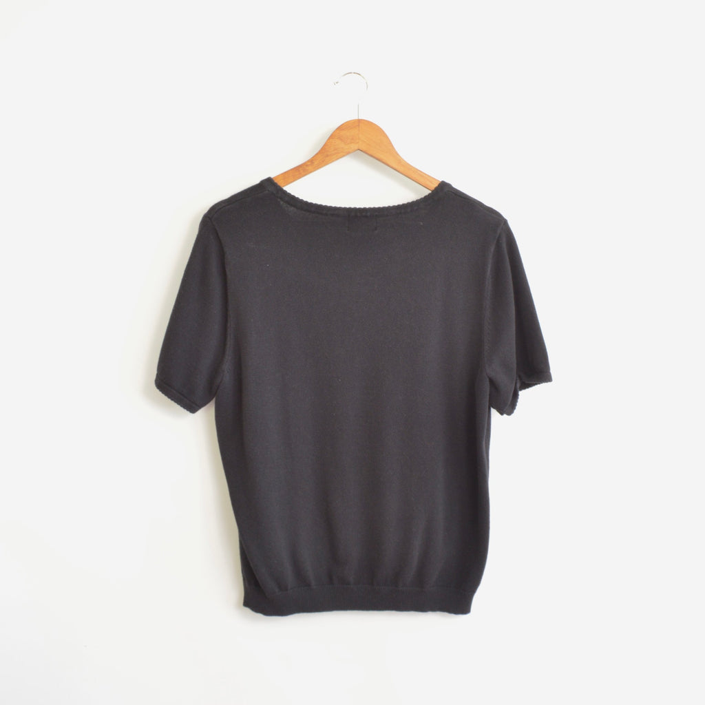 sweet little embroidered vintage black sweater tee