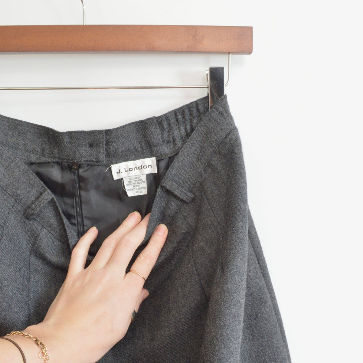 size 12 charcoal gray knee length wool tulip skirt
