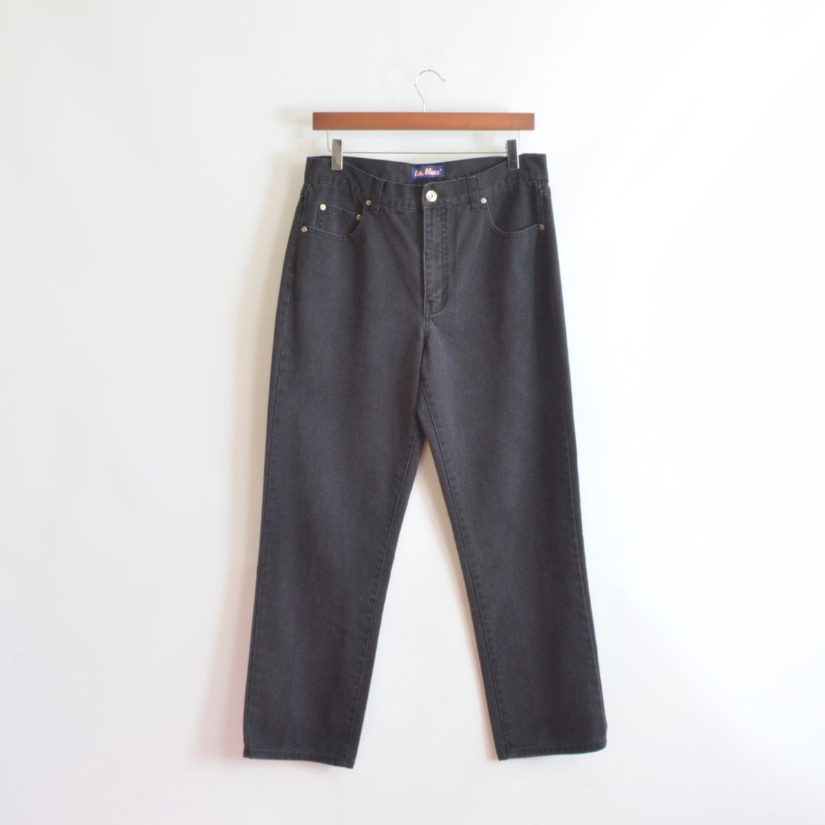 30 x 28 black tapered high waisted LA blues vintage denim