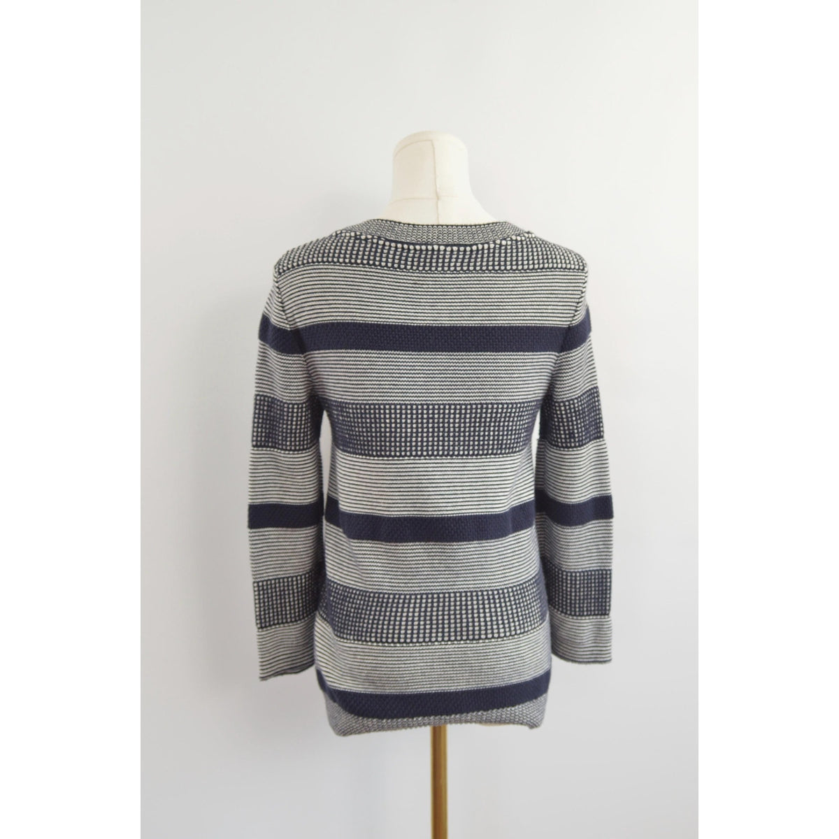 navy and white vintage tommy hilfiger cotton crew neck sweater