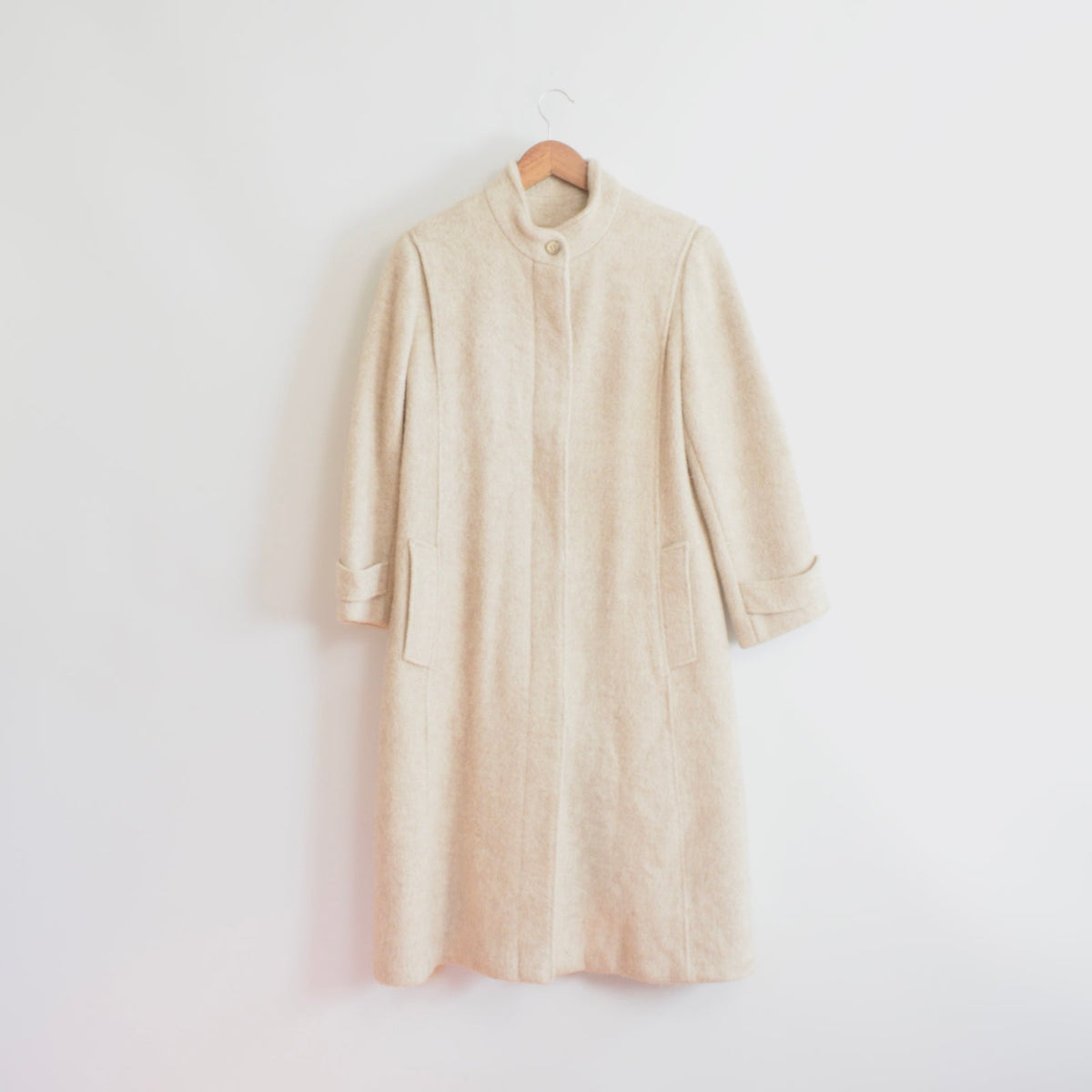 gorgeous mid length oatmeal wool coat by forecaster of boston