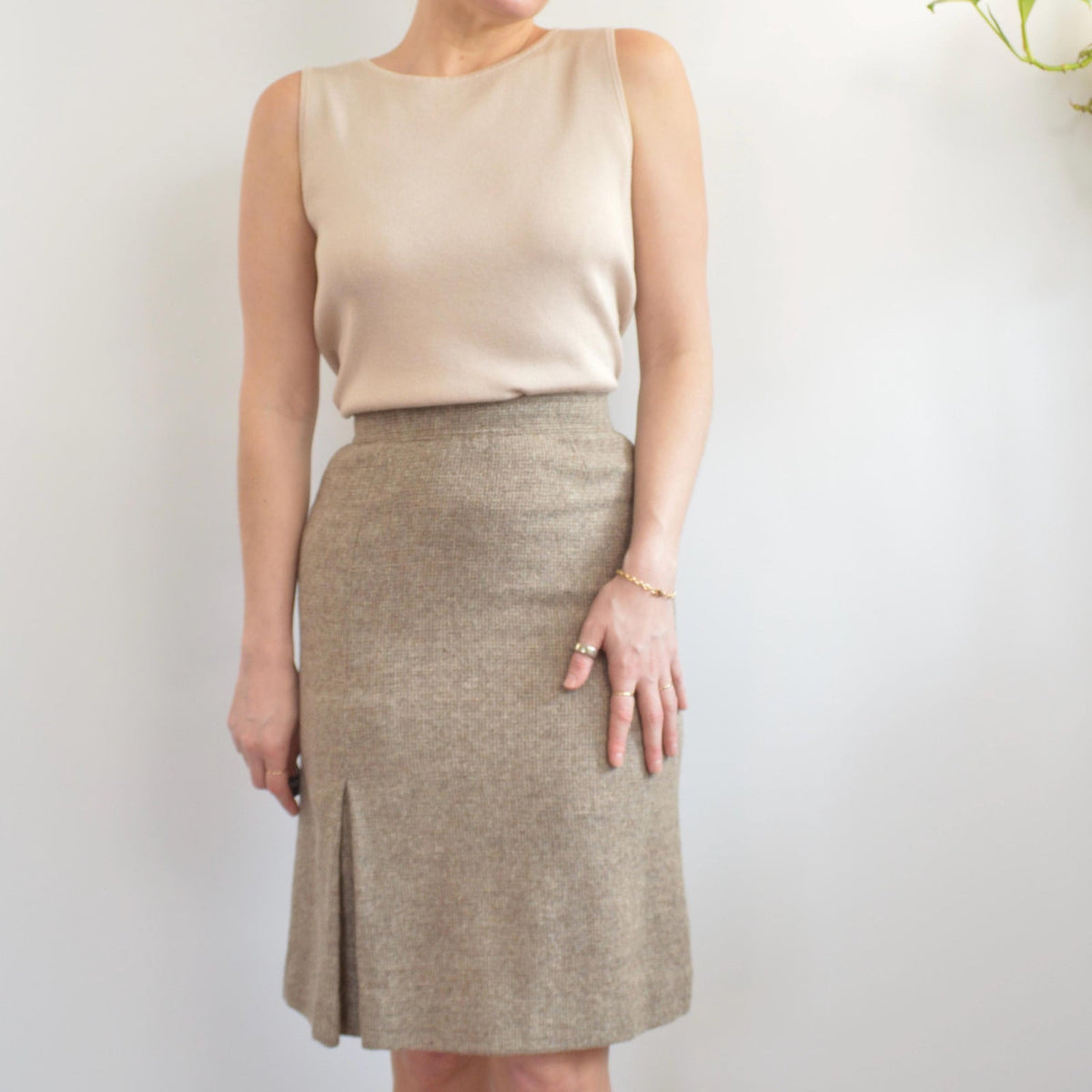 small vintage saks fifth avenue beige and brown woven wool side split skirt