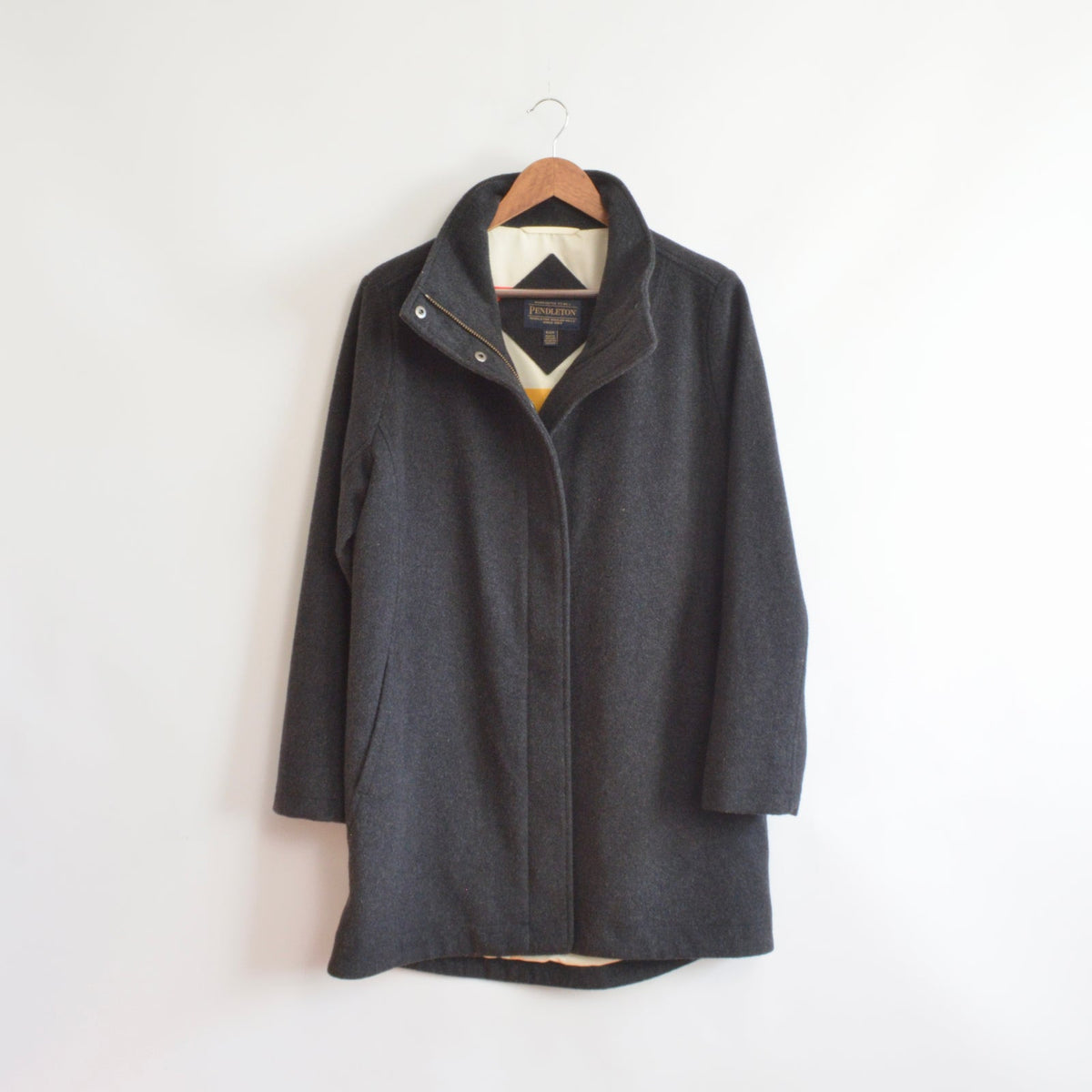 dark charcoal gray vintage pendleton zip up overcoat